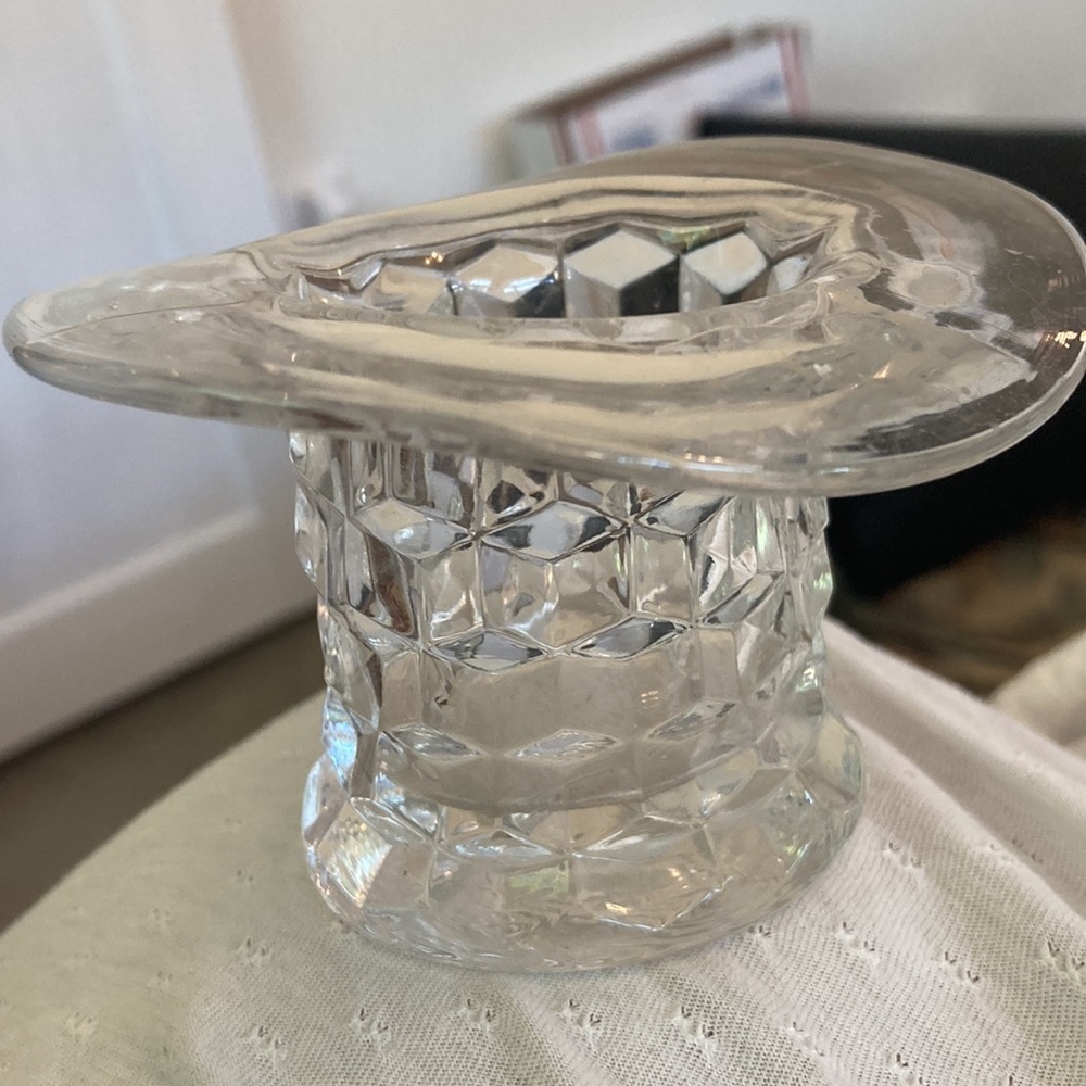 Fostoria Americana cubist glass flower or candle Holder. A+ mint condition